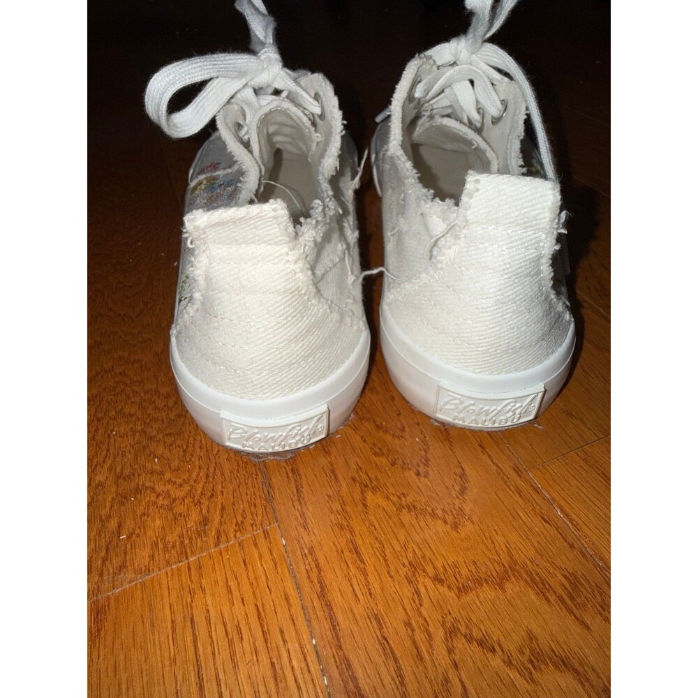 Blowfish Malibu White Floral Embroidered Sneakers Women’s Size 5 Distressed - Picture 4 of 6
